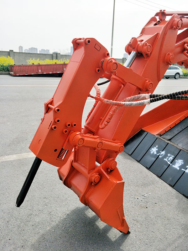 扒渣機破碎錘細節.jpg 扒渣機破碎錘細節.jpg